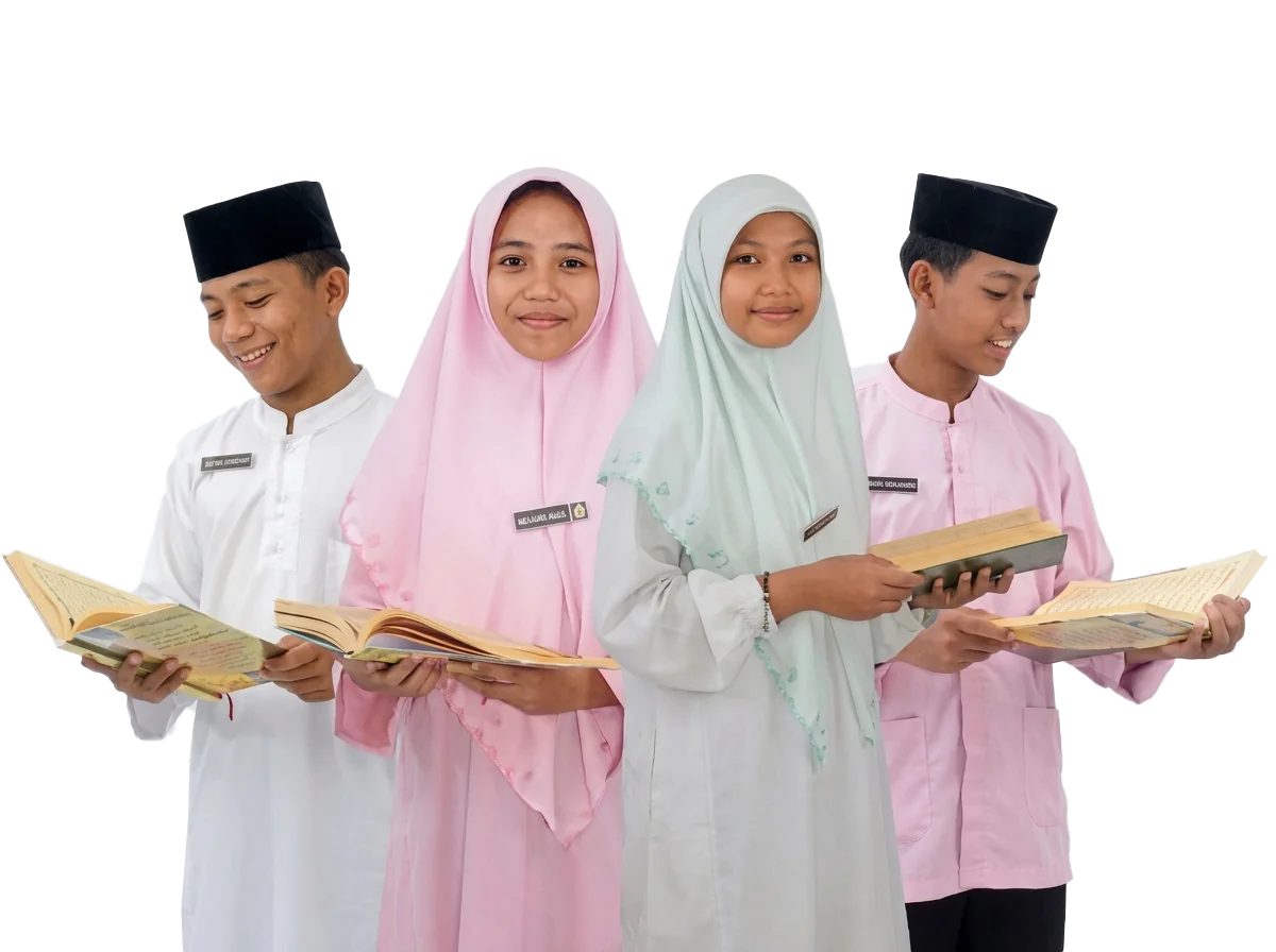 Empat santri Pester DUA membaca kitab
