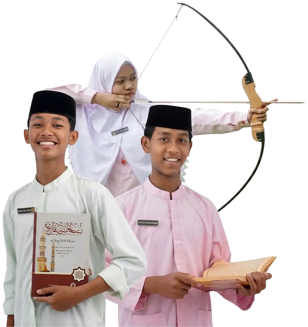 Tiga santri Pester DUA: membawa kitab, membaca Al-Qur’an dan berlatih memanah